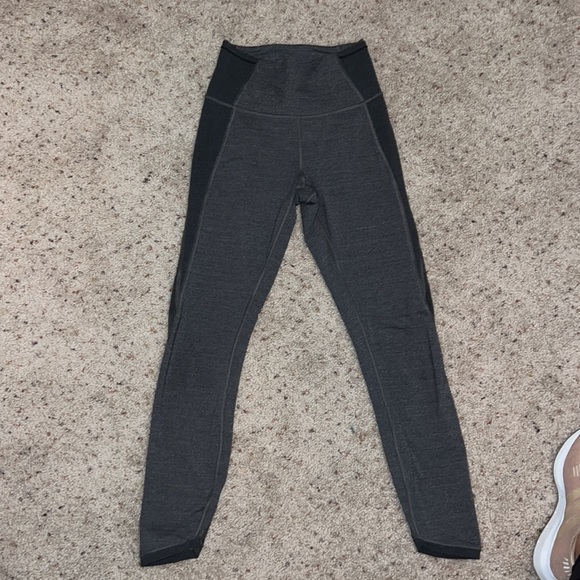 Grey Special Edition Lululemon Leggings 25” - Picture 8 of 9